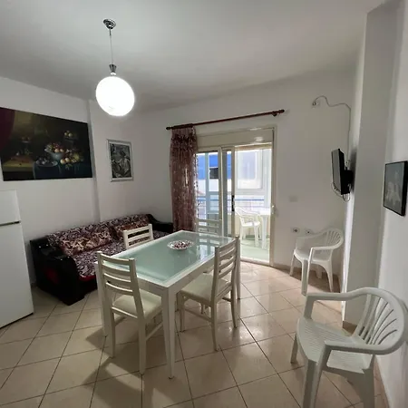 Vivi La Tua Con L'appartamento 1 Di Ervin! Enjoy Your With Ervin's 1!